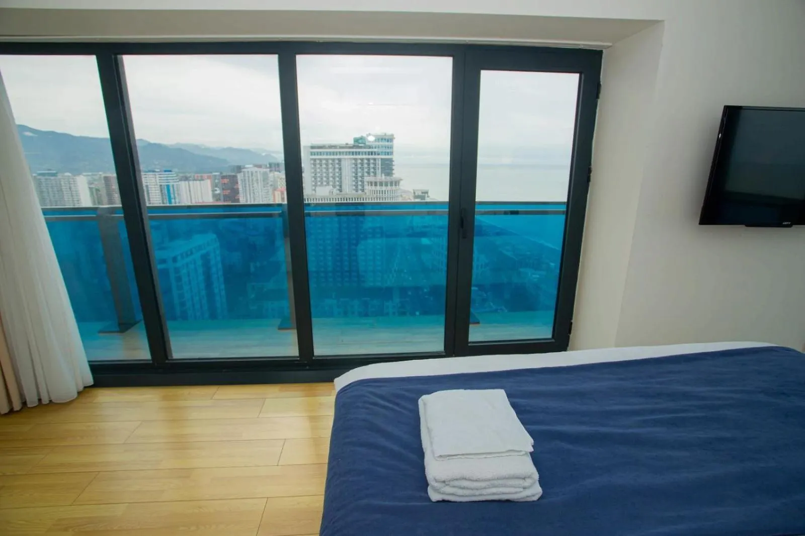 Suites In Orbi City Батуми